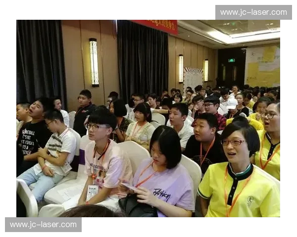 《马尼拉英雄事迹：勇敢无畏的历史传奇与民族精神的象征》